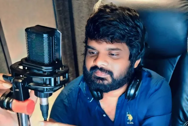 సంగీత దర్శకుడు చరణ్ అర్జున్ కి సినీ కళారంగ పురస్కారం సంగీత దర్శకుడు చరణ్ అర్జున్ కి సినీ కళారంగ పురస్కారం