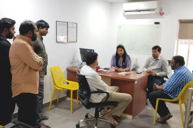 వెంకటన్న గౌడ్ ఆరోగ్య వివరాలు తెలుసుకున్న ఎమ్మెల్సీ చల్లా