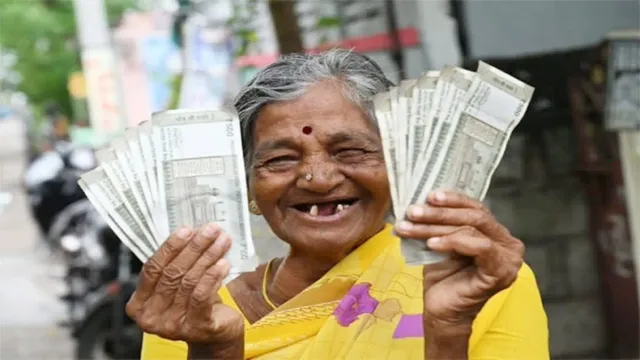 తెలంగాణలో దసరా నుంచి కొత్త పింఛన్లు!