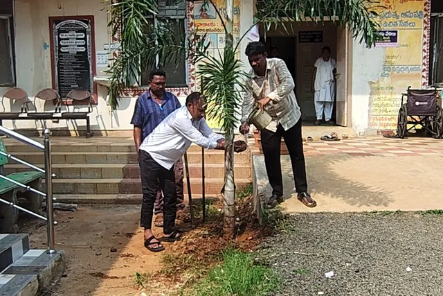 LND peta లో కాంటాక్ట్ ఎంప్లాయిస్ నిరసన LND peta లో కాంటాక్ట్ ఎంప్లాయిస్ నిరసన