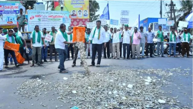 ఆక్వా రైతులు మరో ఉద్యమానికి సిద్ధమవుతున్నారా?