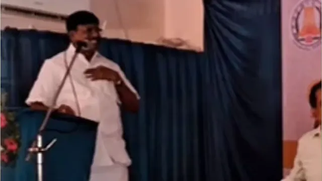 மின்வெட்டுக்கு மத்தியில் அமைச்சர் பேச்சு: கைதட்டி சிரித்த மக்கள் மின்வெட்டுக்கு மத்தியில் அமைச்சர் பேச்சு: கைதட்டி சிரித்த மக்கள்