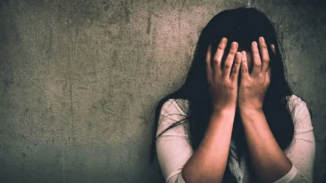 కంటి పరీక్ష పేరుతో మహిళపై అత్యాచారం