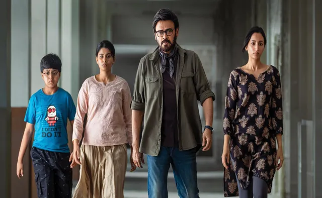 సెన్సార్ పూర్తి చేసుకున్న వెంకటేష్ 'ఆదర్శ కుటుంబం'