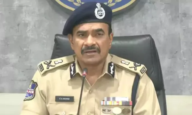 ప్రజల కన్నీళ్లు తుడిచే బాధ్యత పోలీసులదే: డీజీపీ సీవీ ఆనంద్ ప్రజల కన్నీళ్లు తుడిచే బాధ్యత పోలీసులదే: డీజీపీ సీవీ ఆనంద్