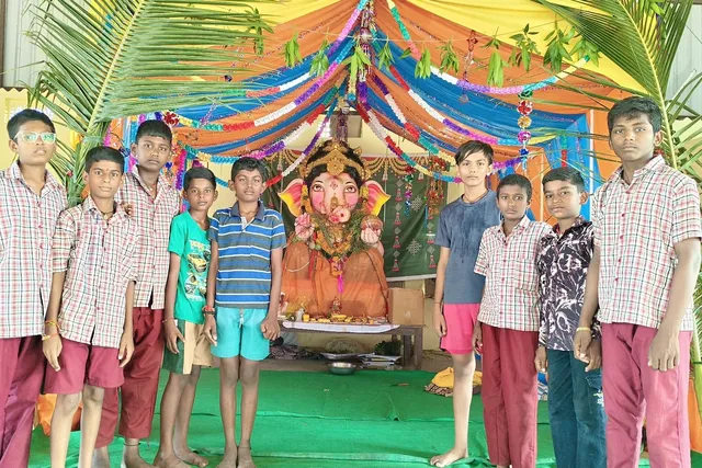 గురుకులంలో గణనాథుడి పూజలు: విద్యార్థుల్లో భక్తి, సంస్కృతి పెంపు గురుకులంలో గణనాథుడి పూజలు: విద్యార్థుల్లో భక్తి, సంస్కృతి పెంపు