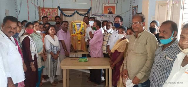 మందసలో రాజశేఖర్ రెడ్డి జయంతి వేడుకలు