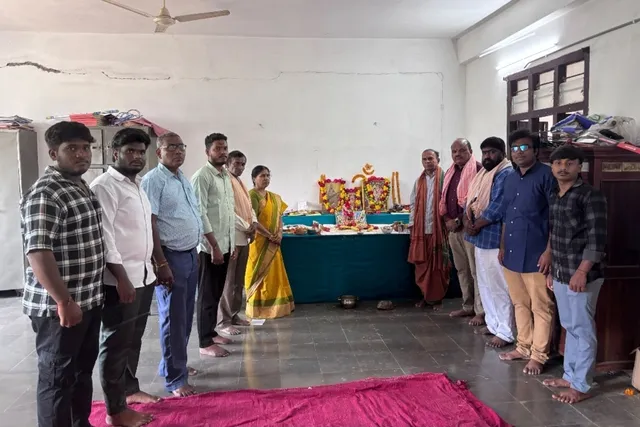 మడికొండ ఐటీఐలో వైభవంగా ఆయుధ పూజ మడికొండ ఐటీఐలో వైభవంగా ఆయుధ పూజ