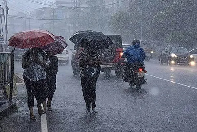తుఫాన్ ఎఫెక్ట్‌.. ఏపీ జిల్లాలకు రెడ్‌ అలర్ట్‌