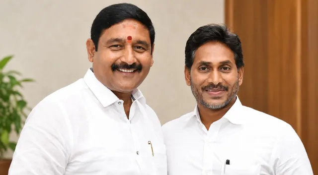 బొత్స ఇంట్లో మరో వికెట్ ఔట్.. బడ్డుకొండ అప్పలనాయుడు సస్పెండ్‌