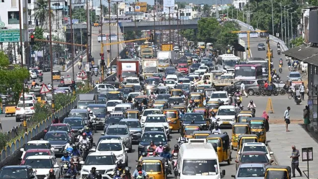 சென்னையில் போக்குவரத்து நெரிசலைக் குறைக்க பாலங்களை அகலப்படுத்தத் திட்டம்