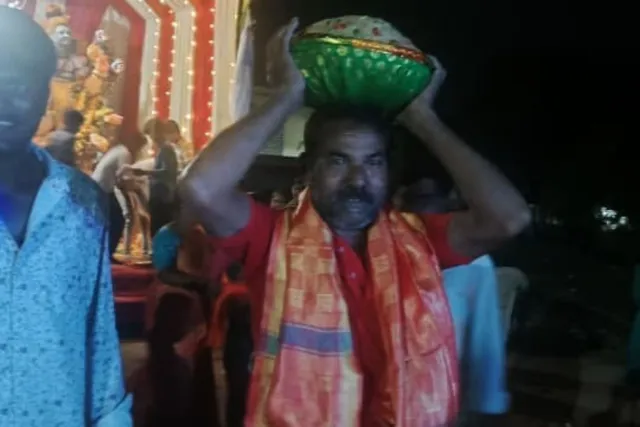 లడ్డూను వేలంలో దక్కించుకున్న ముస్లిం వ్యక్తి