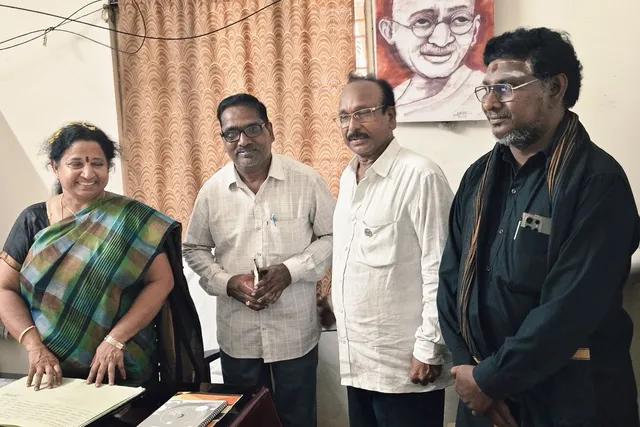 పెన్షనర్స్ సమస్యలు పరిష్కారంకి సహకరించాలి పెన్షనర్స్ సమస్యలు పరిష్కారంకి సహకరించాలి
