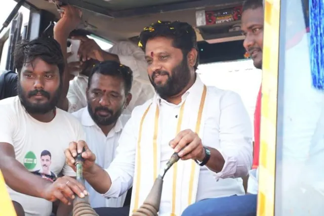 గొడుగుపేటలో కోటి రూపాయల సీసీ రోడ్డు పనులకు ఎమ్మెల్యే శంకుస్థాపన గొడుగుపేటలో కోటి రూపాయల సీసీ రోడ్డు పనులకు ఎమ్మెల్యే శంకుస్థాపన