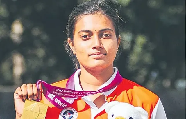 ఆసియా క్రీడల్లో సత్తా చాటిన తెలంగాణ అమ్మాయి చికిత