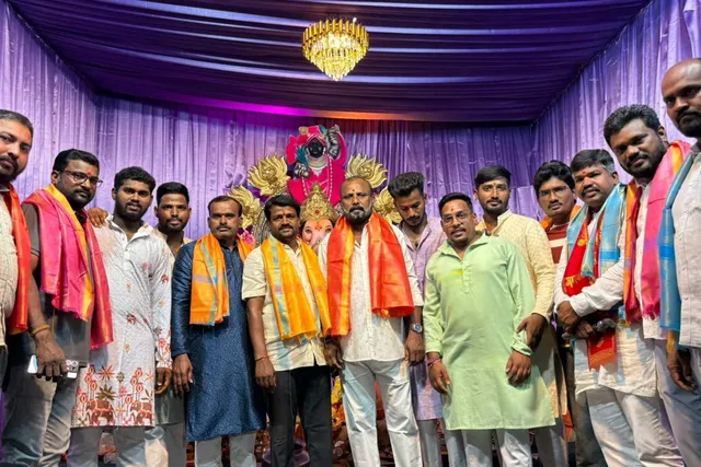 వక్రతుండ బ్రదర్స్ ఆధ్వర్యంలో ఘనంగా మహా అన్నదానం