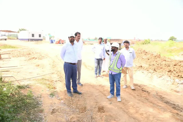 భూ సమస్యల శాశ్వత పరిష్కారానికి రీ సర్వే: కలెక్టర్ కుమార్ దీపక్ భూ సమస్యల శాశ్వత పరిష్కారానికి రీ సర్వే: కలెక్టర్ కుమార్ దీపక్