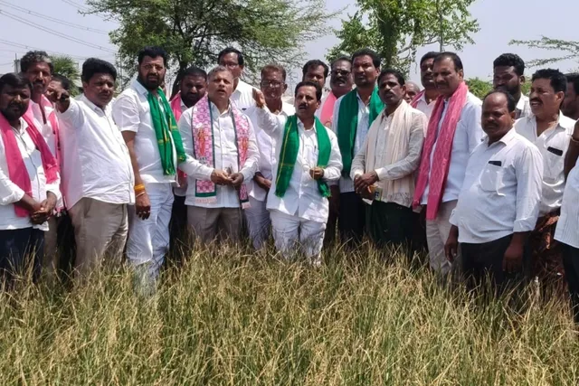 రైతుల పరిస్థితి దారుణంగా ఉంది.. మాజీ ఎమ్మెల్యే