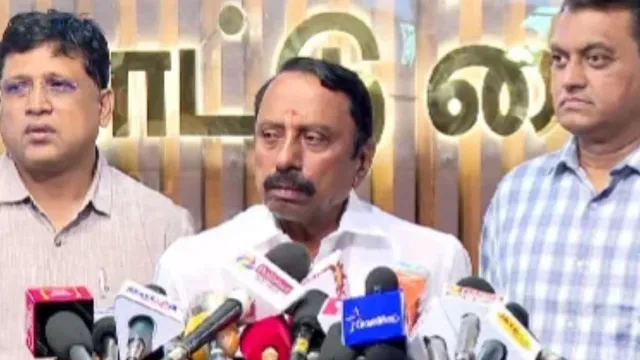 தமிழகத்தில் மழையால் 14 பேர் பலி: அமைச்சர் செங்கோட்டையன் தகவல்