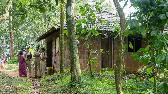 உறவினர் வீட்டில் 19 வயது இளம்பெண் சடலமாக கண்டெடுப்பு