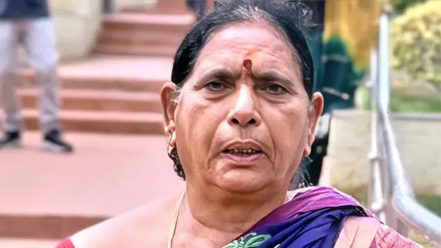 గొంతు నులిమి ఎస్సై అత్త దారుణ హత్య.. బంగారం చోరీ