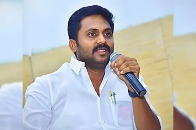 நாம் தமிழர் TO திமுக.. ராஜீவ் காந்தியின் அரசியல் பயணம்