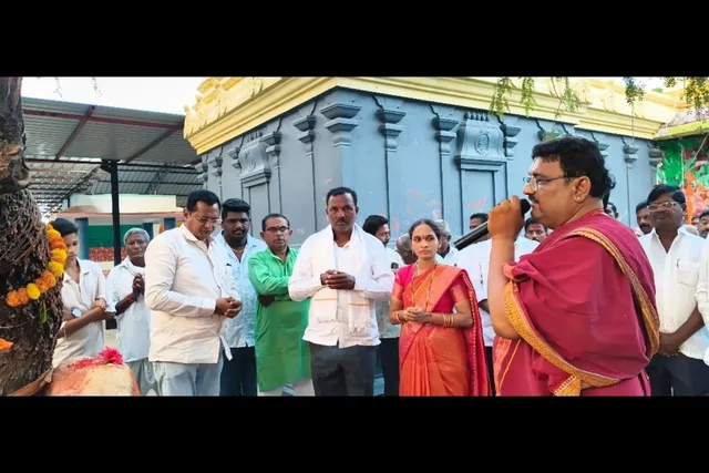 శమీ పూజా కార్యక్రమంలో పాల్గొన్న సర్పంచ్