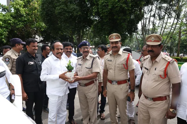 ఎస్సీ కమిషన్ కార్యక్రమాలపై చైర్మన్‌తో సభ్యుల చర్చ