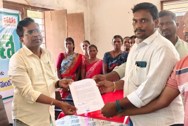 మంగపేట ప్రజావాణిలో విద్యార్థుల సమస్యపై వినతి