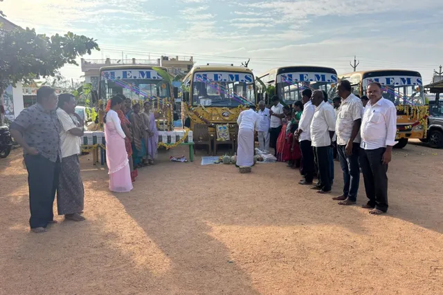 రొళ్ల: ఘనంగా ఆయుధాల పూజ వేడుకలు