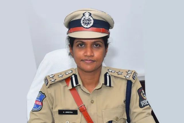 విదేశీయుల వివరాలు నిర్లక్ష్యo చేస్తే 50/లక్ష జరిమానా: సీపీ