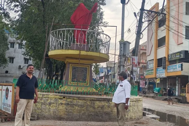 రేణిగుంటలో ఎన్నికల కోడ్ అమలు రేణిగుంటలో ఎన్నికల కోడ్ అమలు