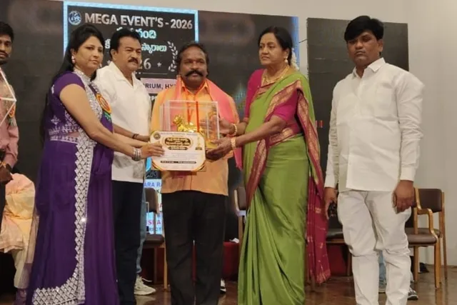 బుర్రకథ కళాకారుడు పోషాలుకు స్వర్ణ నంది అవార్డు