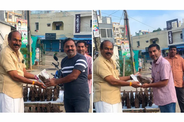 49వ డివిజన్‌లో ఉచితంగా వినాయక విగ్రహాల పంపిణీ