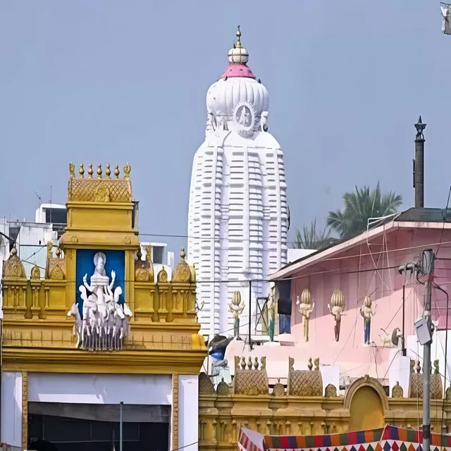 అరసవిల్లిలో నేడు 2వ రోజు కూడా మూల విరాట్ ని తాకని కిరణాలు