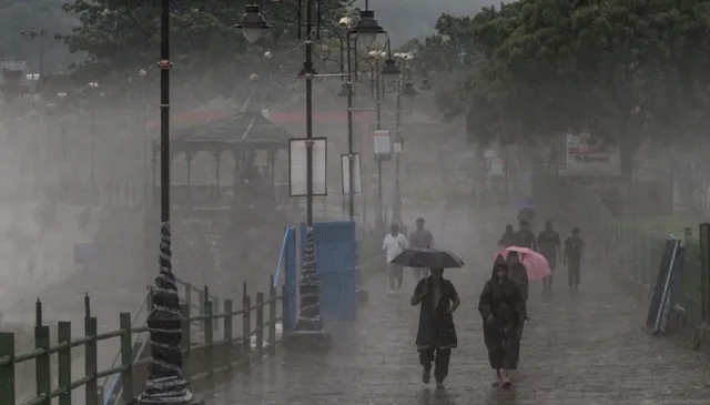 ALERT: ఈ జిల్లాల్లో వర్షాలు ALERT: ఈ జిల్లాల్లో వర్షాలు
