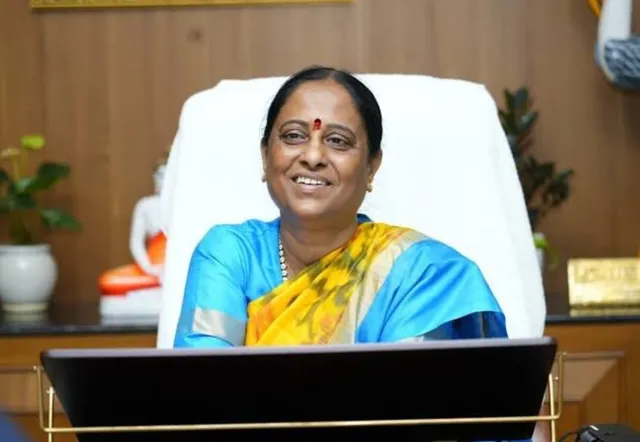 కొండా సురేఖ బీఆర్ఎస్ వైపు చూస్తున్నారా?
