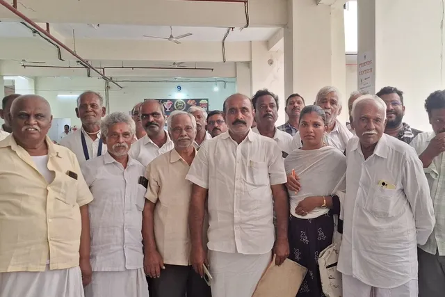 నోవా ఫ్యాక్టరీ రైతులకు రూ. 10 కోట్ల బకాయిలు చెల్లించాలి: రైతు సొసైటీ నోవా ఫ్యాక్టరీ రైతులకు రూ. 10 కోట్ల బకాయిలు చెల్లించాలి: రైతు సొసైటీ