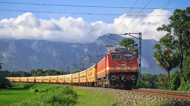 త్వరలో రైల్వేలో 30,000 గ్రూప్-డి ఉద్యోగాల భర్తీ