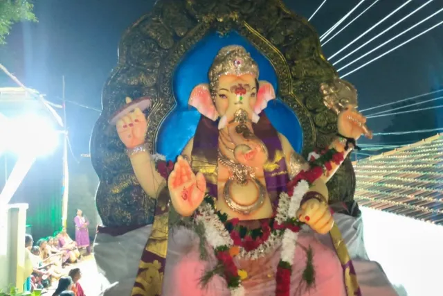 మడికొండ యువజన సంఘం ఆధ్వర్యంలో ఘనంగా నిమజ్జన వేడుకలు