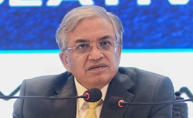 సీఈసీకి అండగా విశ్రాంత ఐఏఎస్, ఐఎఫ్ఎస్ అధికారులు సీఈసీకి అండగా విశ్రాంత ఐఏఎస్, ఐఎఫ్ఎస్ అధికారులు