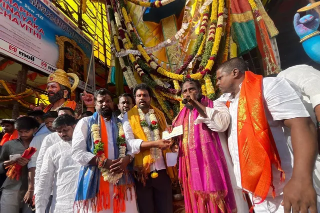 ఖైరతాబాద్ గణపతిని దర్శించుకున్న డా. రాజ్ కుమార్ రెడ్డి