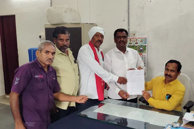 కరువు మండలాలను ప్రకటించి నష్టపరిహారం ఇవ్వాలి