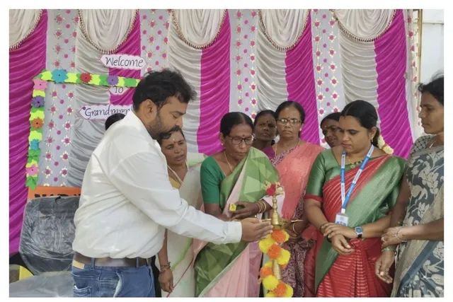 కుప్పం పాఠశాలలో ఘనంగా తాతయ్యలు-అమ్మమ్మల దినోత్సవం
