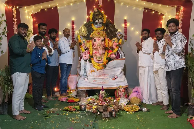 ఘనంగా ప్రారంభమైన వినాయక చవితి వేడుకలు