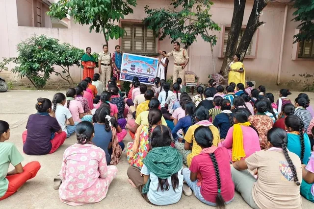మహిళల భద్రతపై మహిళలకు అవగాహన సదస్సు