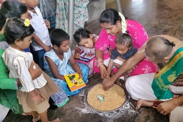 விஜயதசமி: காஞ்சிபுரம் ஹயக்ரீவர் கோயிலில் வித்யாரம்பம்!