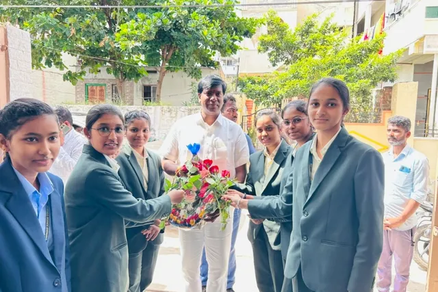 ఎమ్మెల్యే జయ నాగేశ్వర్ రెడ్డితో విద్యార్థుల ముఖాముఖి ఎమ్మెల్యే జయ నాగేశ్వర్ రెడ్డితో విద్యార్థుల ముఖాముఖి