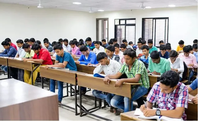 ప్రైవేట్ కోచింగ్ సెంటర్లపై ప్రభుత్వం ఫోకస్!