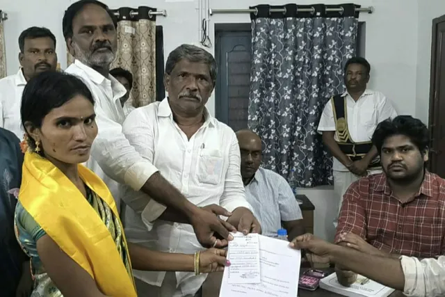 ఎంపిటిసి స్థానాలకు నామినేషన్లు దాఖలు చేసిన టిడిపి అభ్యర్థులు